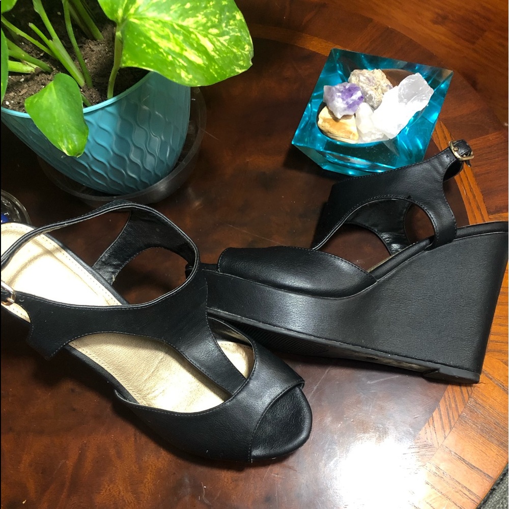 Cato black wedges Size 9